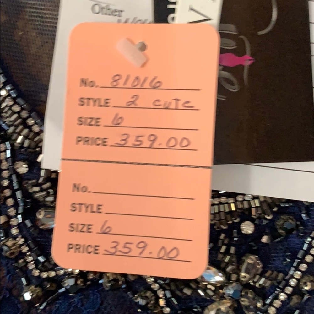 Prom dress - Picture 5 of 7